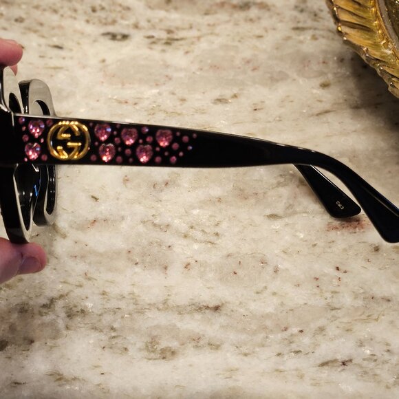 GUCCI HOLLYWOOD FOREVER OVERSIZED SQUARE BLACK PINK HEART EMBELLISHED SUNGLASSES main image 8
